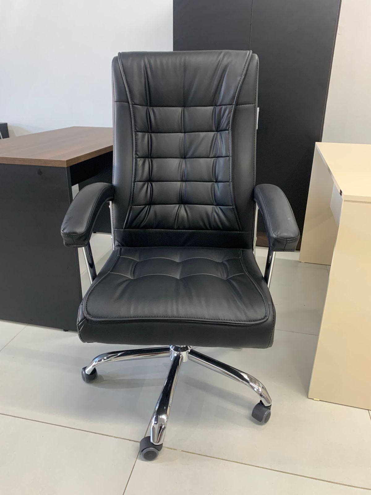 Cadeiras Corporativas e Ergonômicas